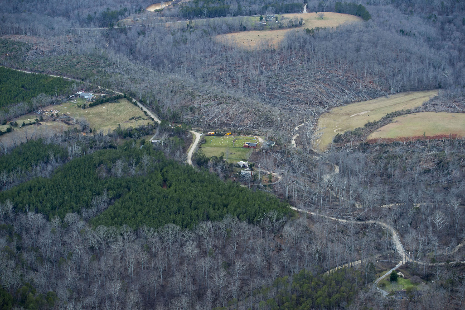 tornadoaerial 2a.JPG